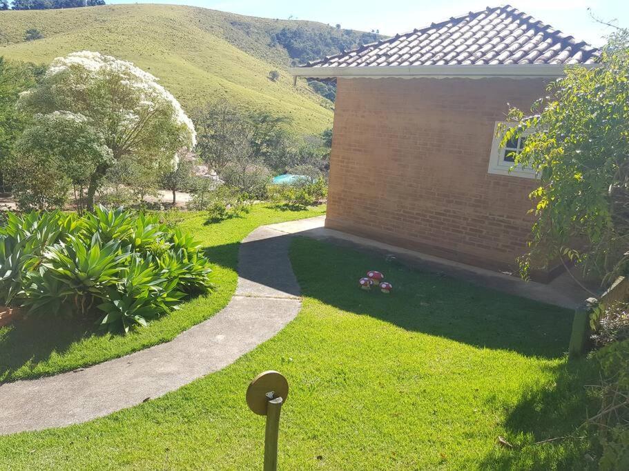 Recanto Dos Beija Flores, Chale Lantana B Monte Alegre do Sul Zewnętrze zdjęcie