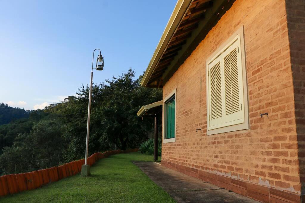 Recanto Dos Beija Flores, Chale Lantana B Monte Alegre do Sul Zewnętrze zdjęcie