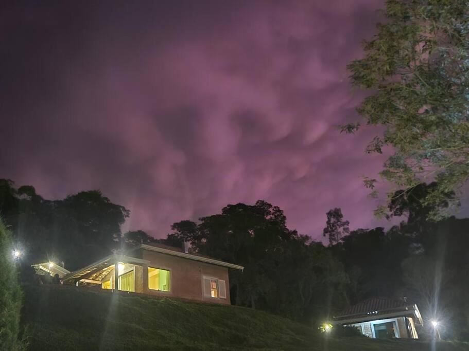 Recanto Dos Beija Flores, Chale Lantana B Monte Alegre do Sul Zewnętrze zdjęcie